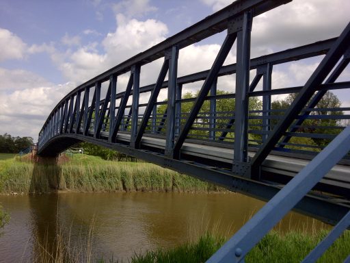 Amdorf schmale Brücke Ostfriesland